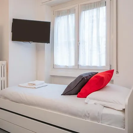 Italstay - Sui Navigli - Pet Friendly 아파트 *