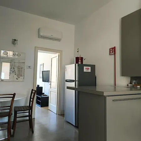 Youhosty - Navigli View *