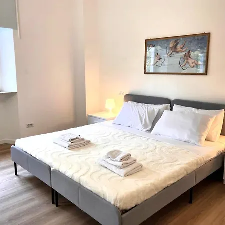 Appartement Elegant Two-Bedroom Apartment In The Heart Of Porta Romana, 2 Minutes From The Metro, With Easy Access To Qc Terme And The Duomo Milan