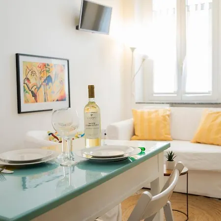 Apartman Isola 5 Minutes From Porta Garibaldi Station Milánó