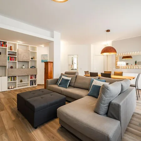 Caseospitali - Casa Titus, Moderno E Luminoso Per 5 Milano