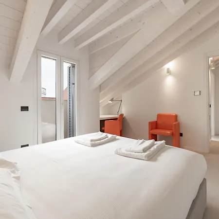 10 Min Walk From Prada, Bocconi And Metro Milan