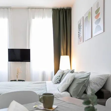 Luxury Navigli Apartman *