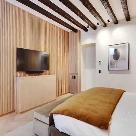 Daire Duomo-station 20m Navigli Ac Milano