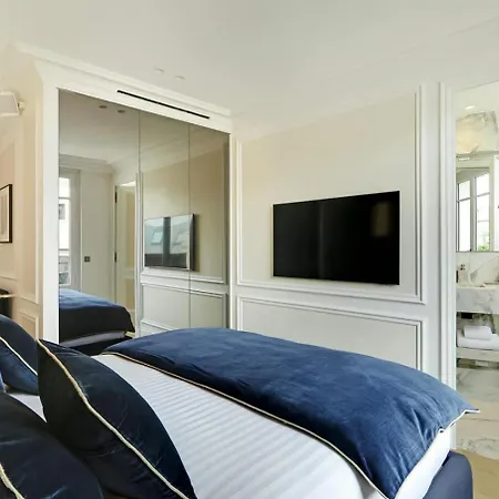 Three-room Apartament