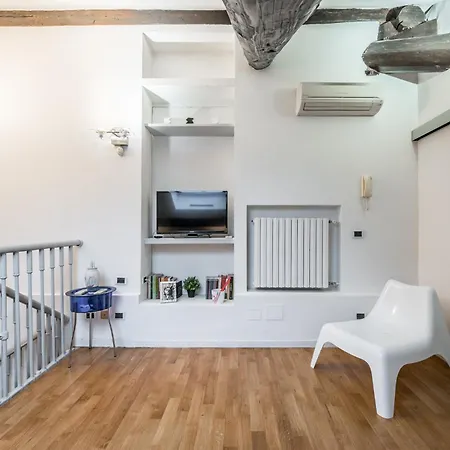 아파트 Vivimihome - Elegant 10 Minutes From The Duomo 밀라노