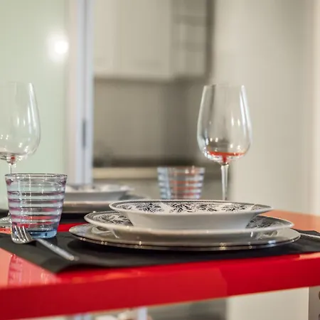 Vivimihome - Elegant 10 Minutes From The Duomo *