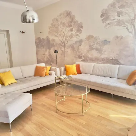 Oasis Of Design And Comfort With Terrace Милан
