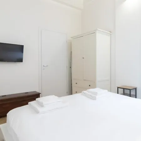 Italianway Easy - Frisi 8 B Apartmán