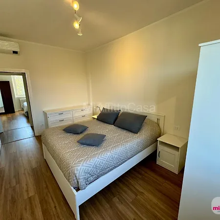 Looking For Casa Armonia - Easy * Milan