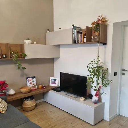 Daire Cozy Place In Milano