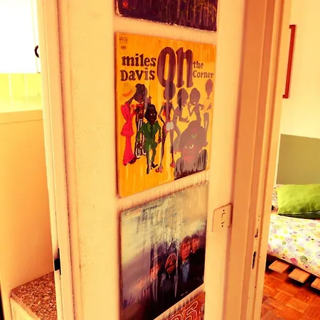 Cozy Flat For Music Lovers, 10 Min Walk From Tube *