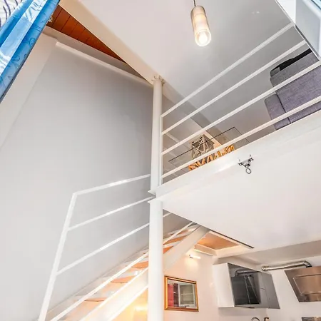 Loft Design On 3 Levels Near The Polytechnic 밀라노