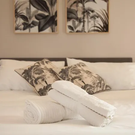 Appartement Luxury San Siro Apartment, 5 Min Metro, Balcony & Fast Wifi