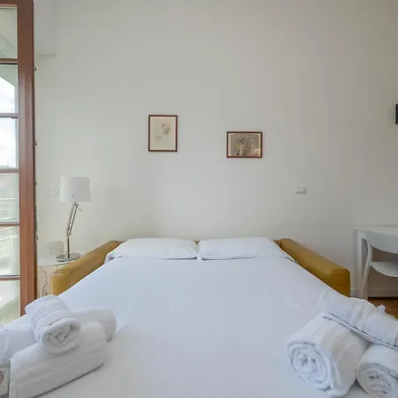 Апартаменты Homelovers Pretty Porta Venezia District Mm1