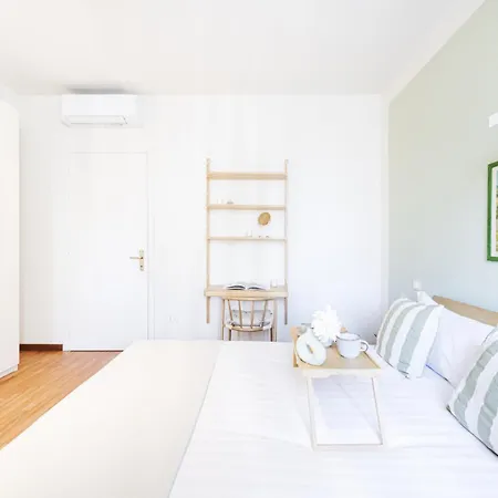 Easylife - - Ferrari 3 - Navigli