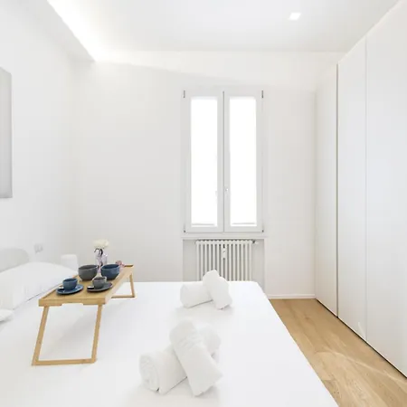 Eaylife - - Corso Italia 68p4 - Navigli Milan