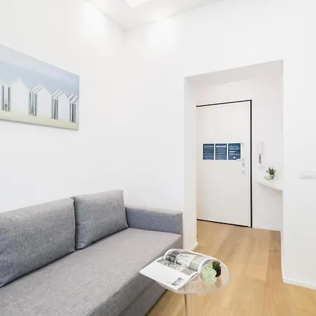 Eaylife - - Corso Italia 68p4 - Navigli * Milan