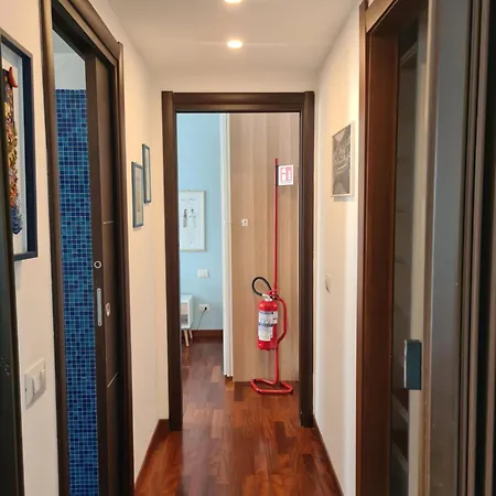 Apartment Blue Retreat Modern Near M4 *