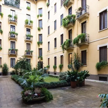 Station Apartment