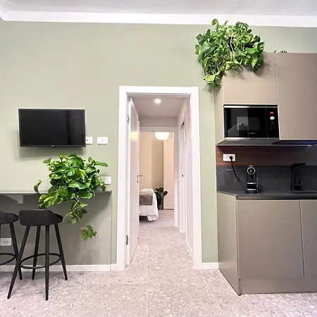 Apartment Station *