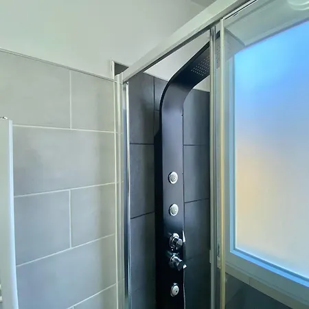 Lugano 2 S&s Home, Moderna E Tranquilla, Vicino Al Centro Di Milano, Con Parcheggio Gratuito Esterno * 米兰