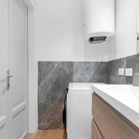 Vitruvio Palace - La Vista Appartamento Milano