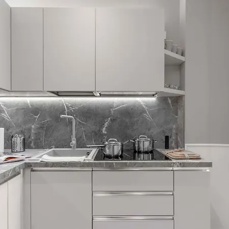 Vitruvio Palace - La Vista Apartment