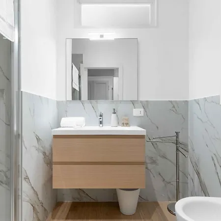 Vitruvio Palace - La Vista Apartment