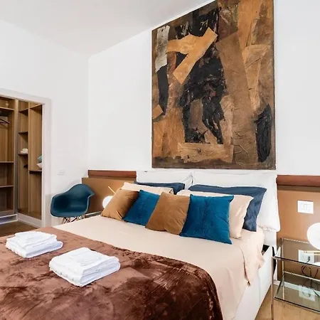 10 Minutes From The Duomo - Double Apartment