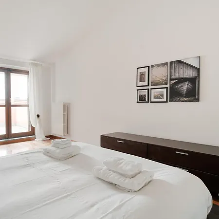 Apartman Guesthost - Spacious 600 Mt To Metro M3 Comasina