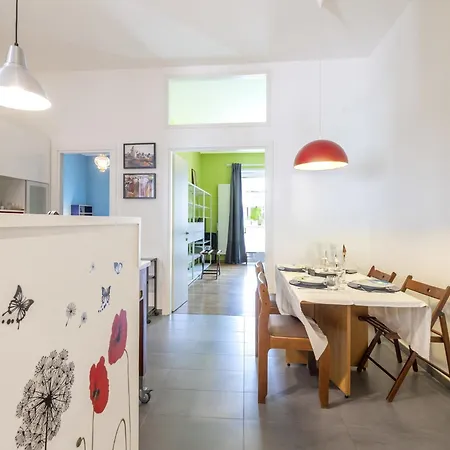 アパート Manusardi Navigli Flat By Interhome ミラノ