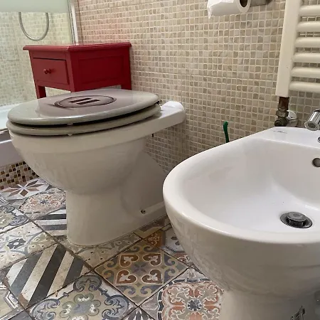 The Urban Nest 2, Spacious, Wifi And Near The Red Metro Διαμέρισμα *