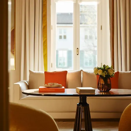 Four Seasons Szálloda