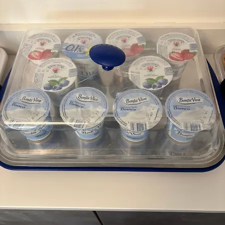 Pensión Enjoy Garden - Flavio Baracchini 9 Milán