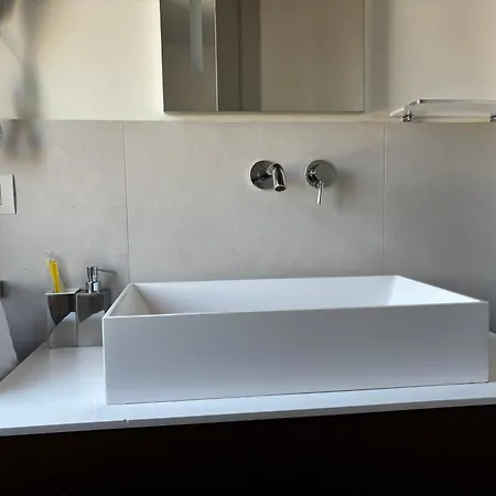 Enjoy Garden - Flavio Baracchini 9 Pensión Milán