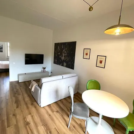 Lula - Zara M3-m5 * Milano