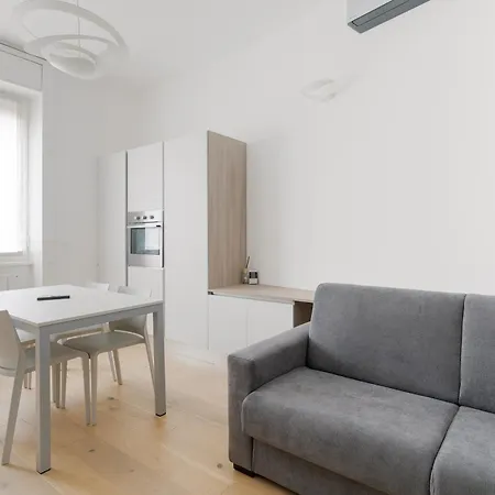 Porta Romana - Luminoso Bilocale Apartamento Milán