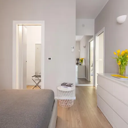 Solari Apartment, Fashion Street * Milán