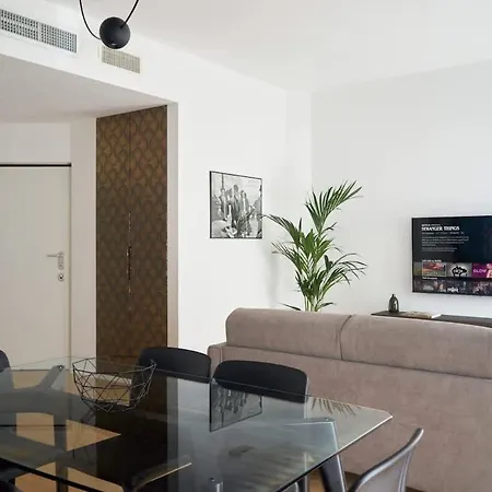 Moonlight - Near Brera&arco Della Pace *