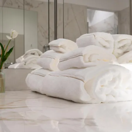 Duomo Prestige-luxury 2br Near Duomo,2 Bathrooms, King Beds, Office & Balcony Lägenhet