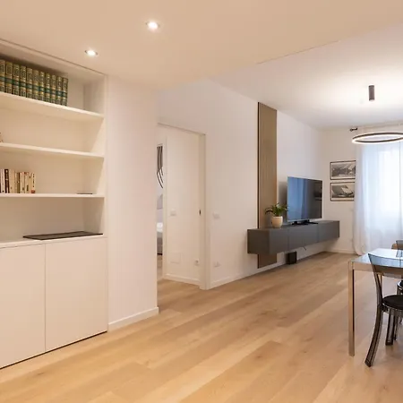 Cozy And Modern Two Bedrooms Parco Sempione - Mirable Pm *