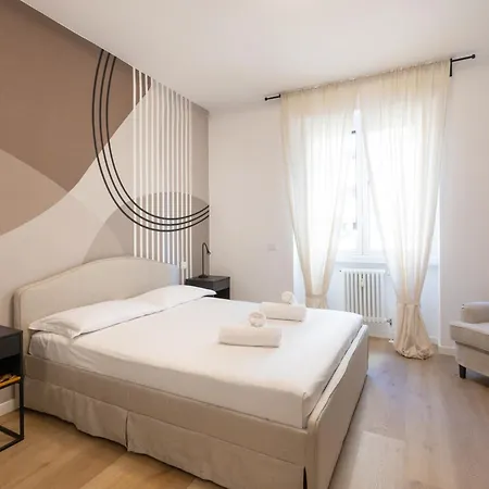 Cozy And Modern Two Bedrooms Parco Sempione - Mirable Pm Apartman