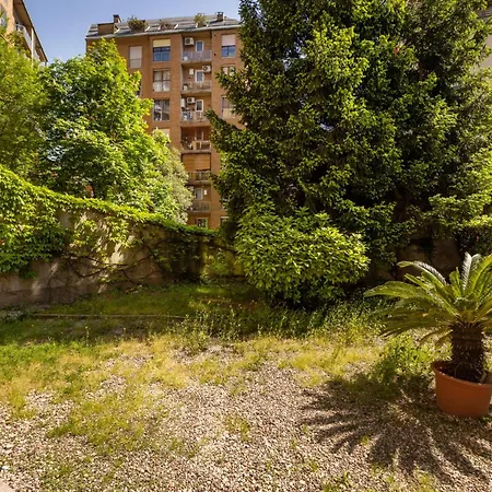 Cozy And Modern Two Bedrooms Parco Sempione - Mirable Pm Apartman *