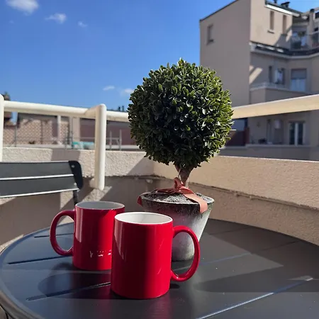 Apartamento Bright With Balcony In Corso Xxii Marzo