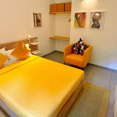 Daire Ps Is Just Above The Subway M3 - 9mins To Duomo Milano