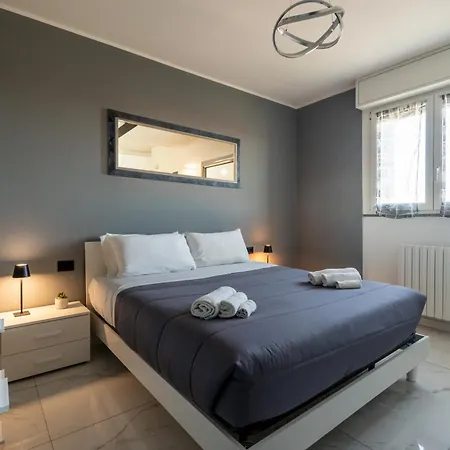 New With 4 Bedrooms アパート *