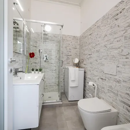 The Milanese Glow - Bocconi Prada Ieo Area Lejlighed *