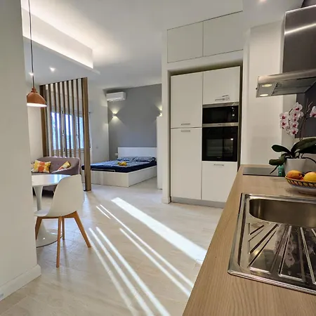 Design Navigli - Fast To Duomo & Airport 아파트 밀라노