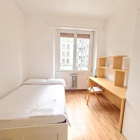 Duomo - Convenient 2bedroom Daire Milano